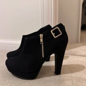 New Look Black Platform Boots with Gold Accents